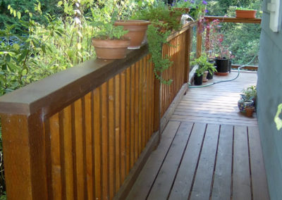 cedar deck fence